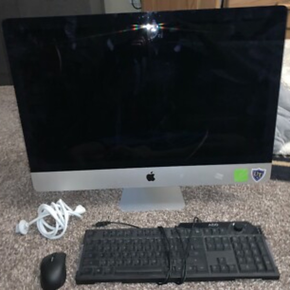 iMac selling for 100$